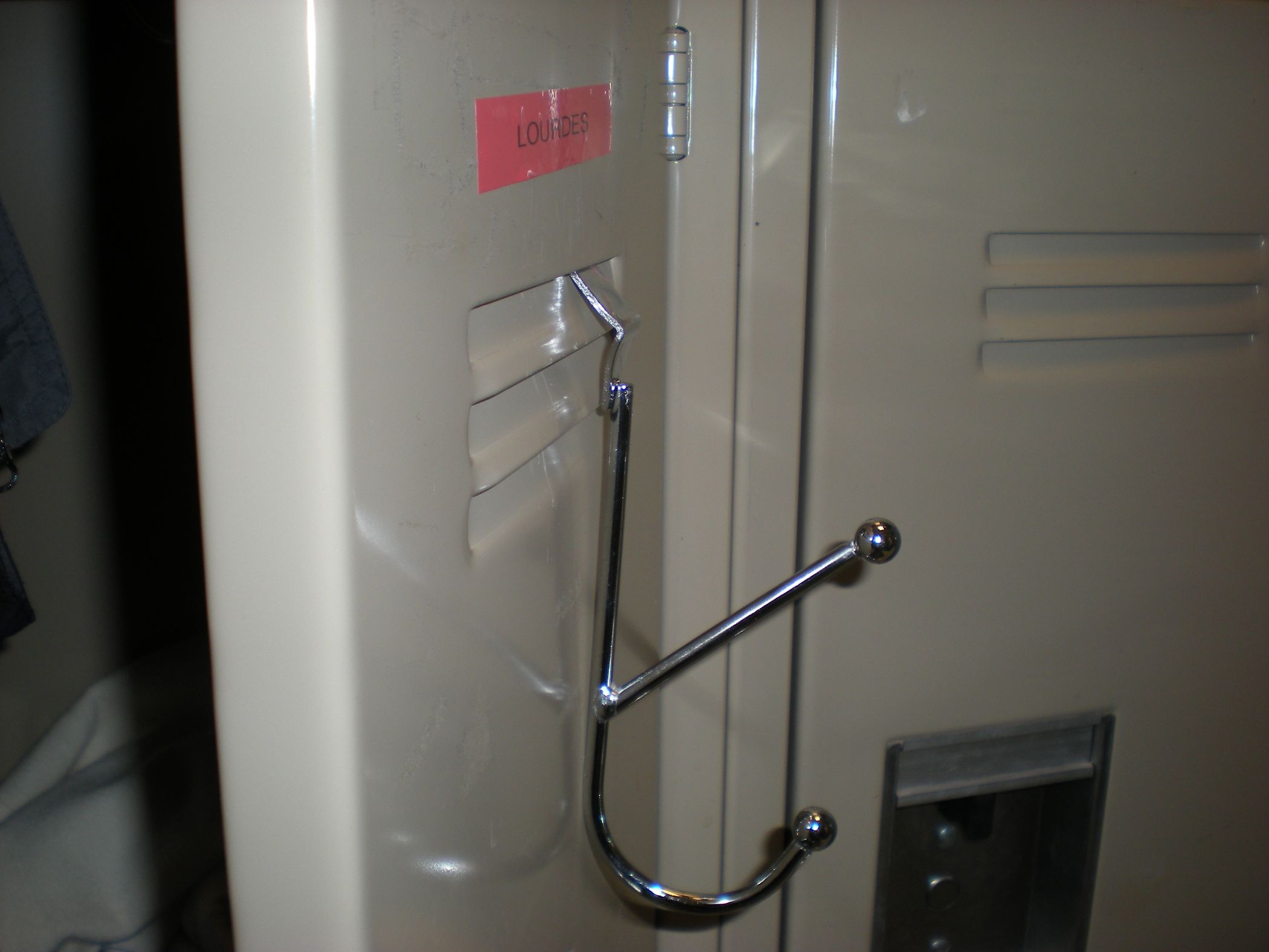 Locker Coat Hanger Cheap and Easy 5 Steps Instructables