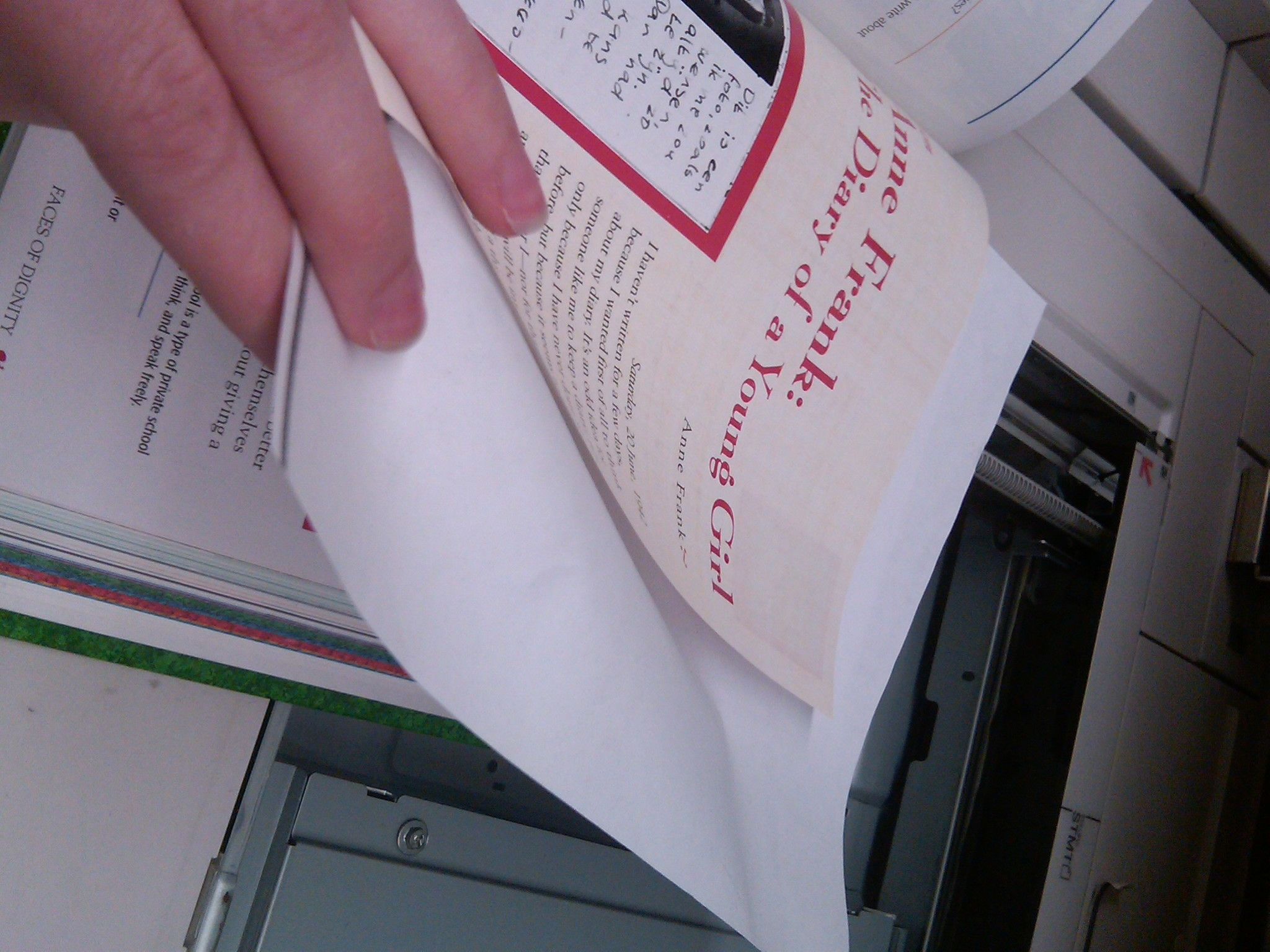 How to Photocopy From a Book, Without the Big Black Borders! 5 Steps
