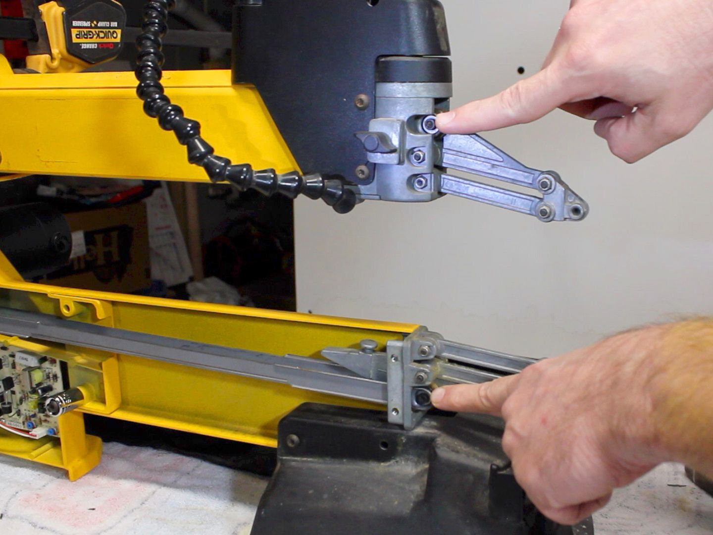 Ultimate DeWalt Scroll Saw Maintenance & Repair Guide 15 Steps (with