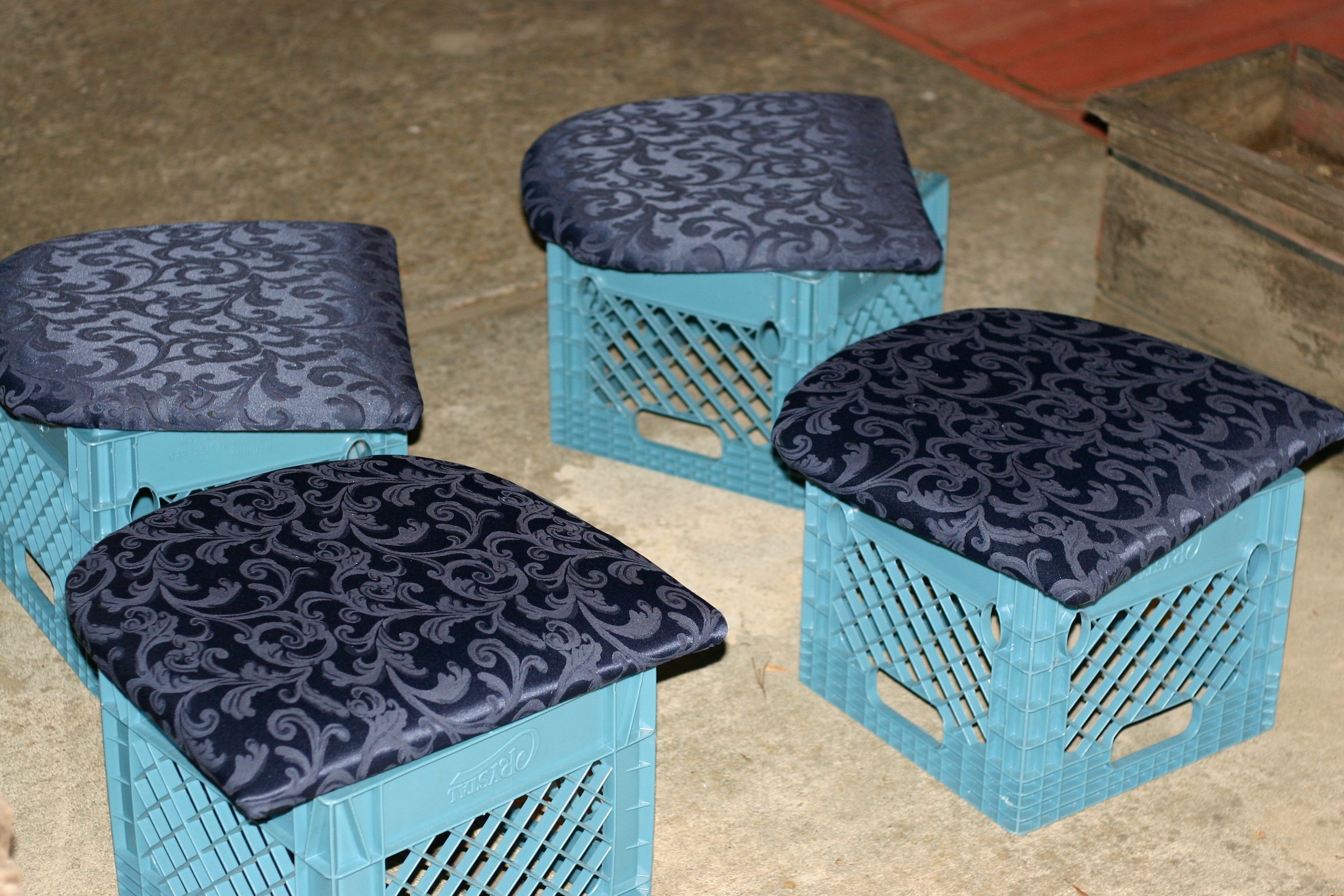 How to ReCover Chairs 5 Steps (with Pictures) Instructables