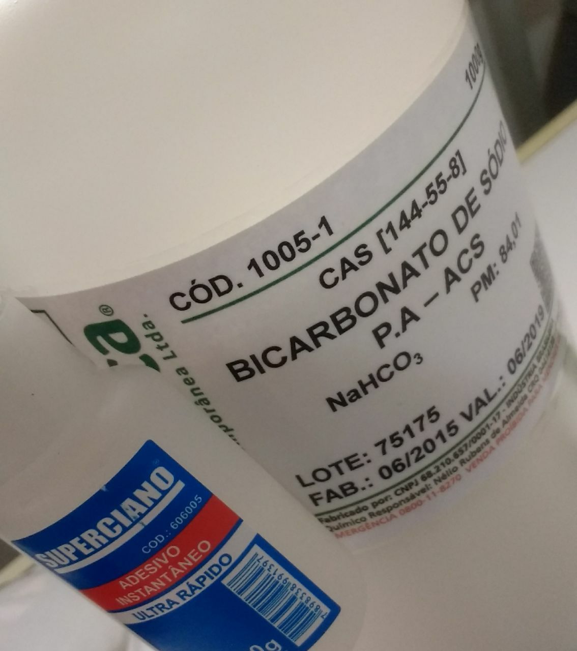 Welding With Superglue (cyanoacrylate), Baking Soda (sodium Bicarbonate