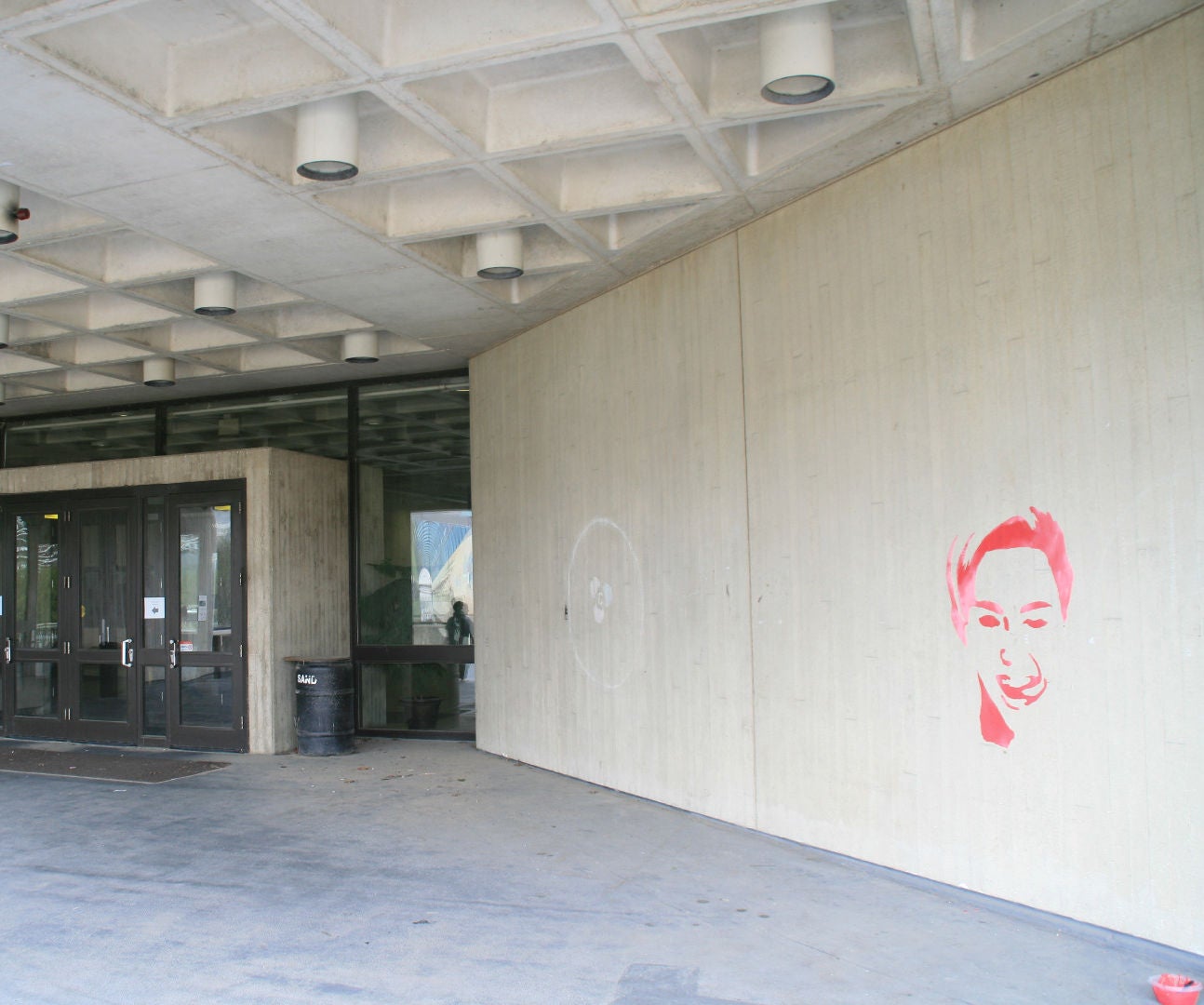 Chalk Graffiti 6 Steps Instructables