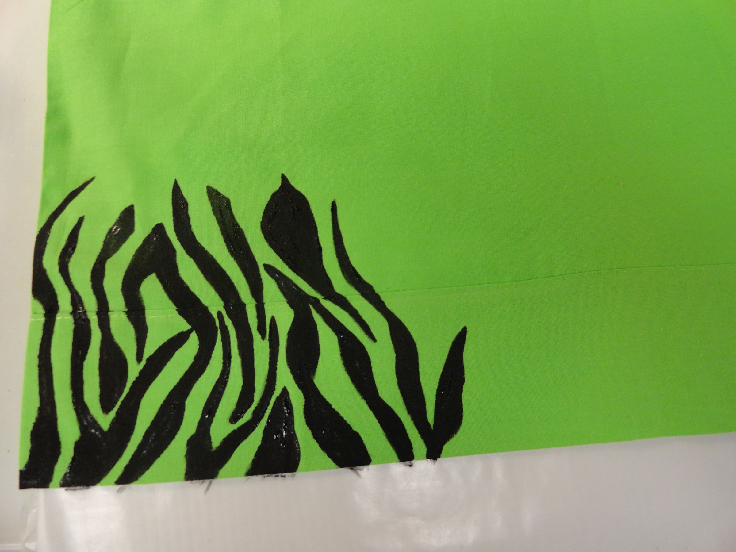 Painting a Pillowcase 8 Steps Instructables