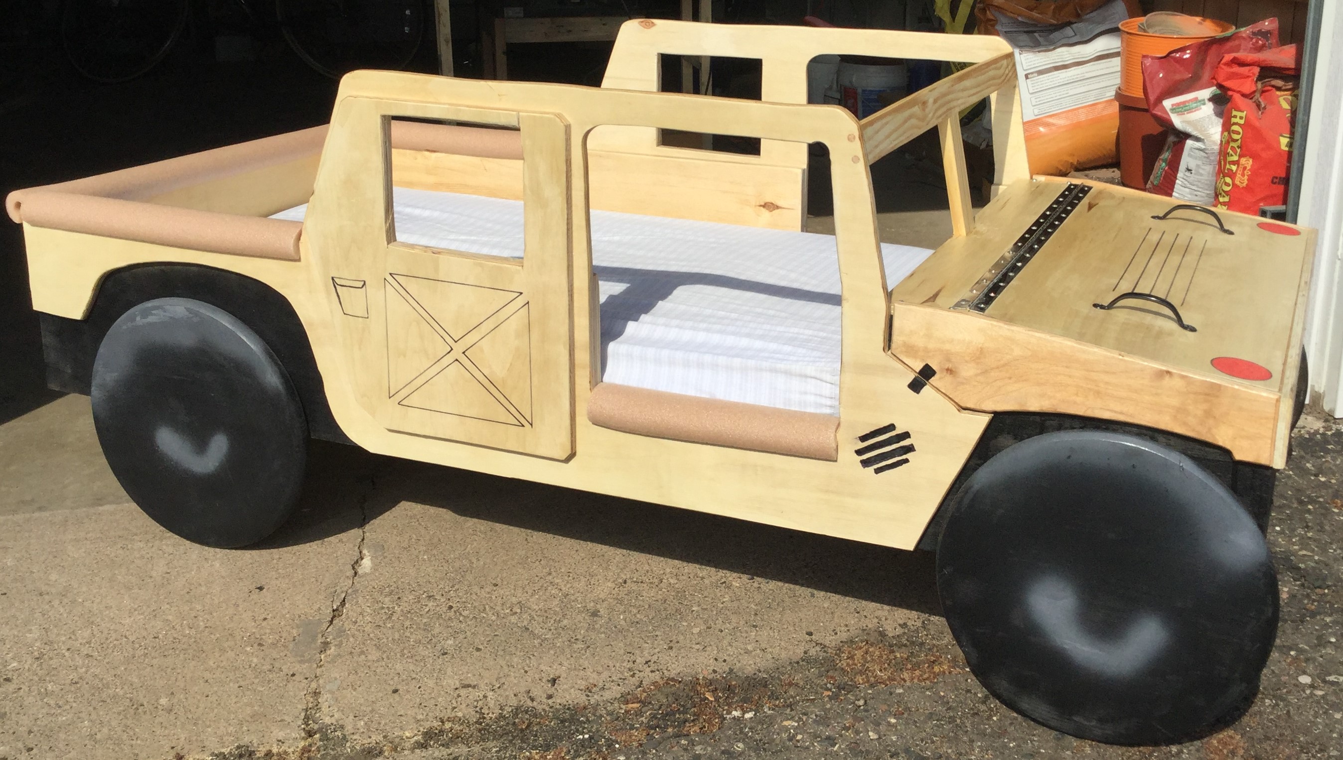 Humvee Toddler Bed With Toy Box 3 Steps Instructables