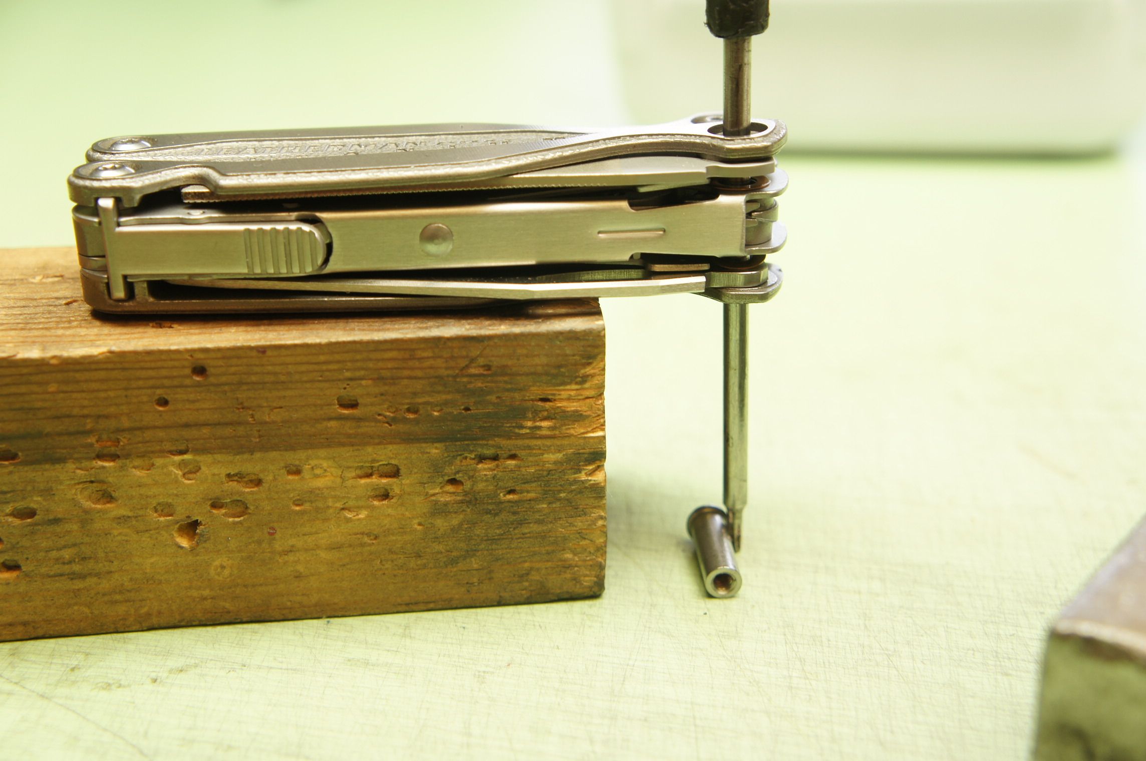 How to Take Apart and Reassemble a Leatherman Charge TTi 14 Steps