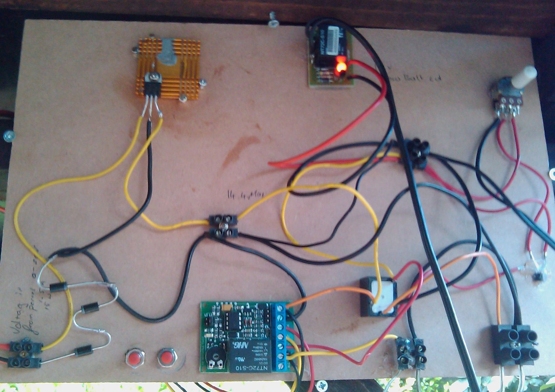 Solar Charger With Day Night Switch V2 : 5 Steps - Instructables