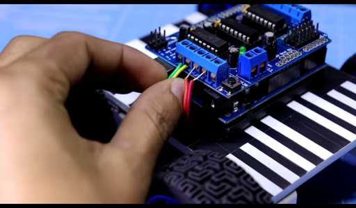 How to Make a Human Following Robot With Arduino : 3 Steps - Instructables