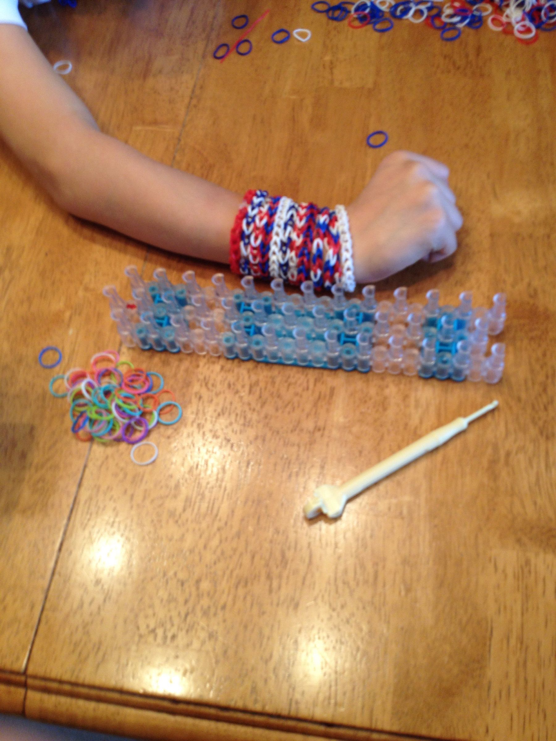 Fishtail Rubber Band Bracelet 9 Steps Instructables