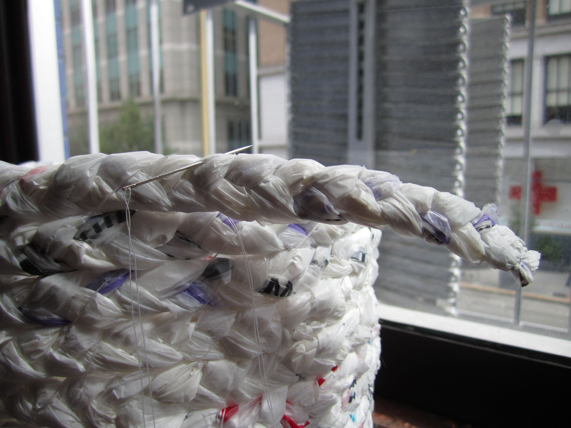 Make a Basket Out of Plastic Bags 11 Steps (with Pictures