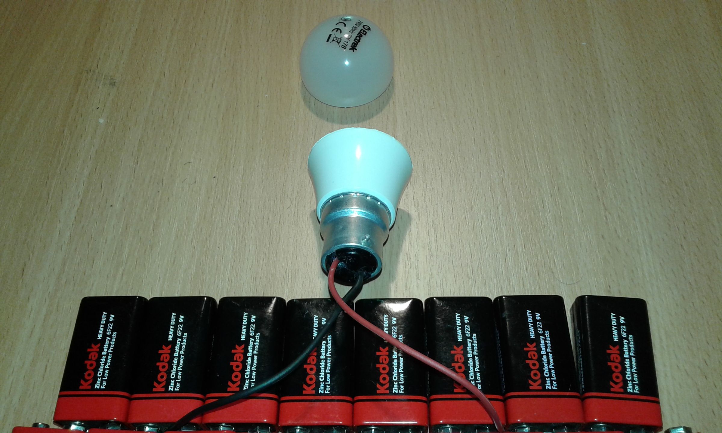 220v Led Light Bulb on Battery : 5 Steps (with Pictures) - Instructables
