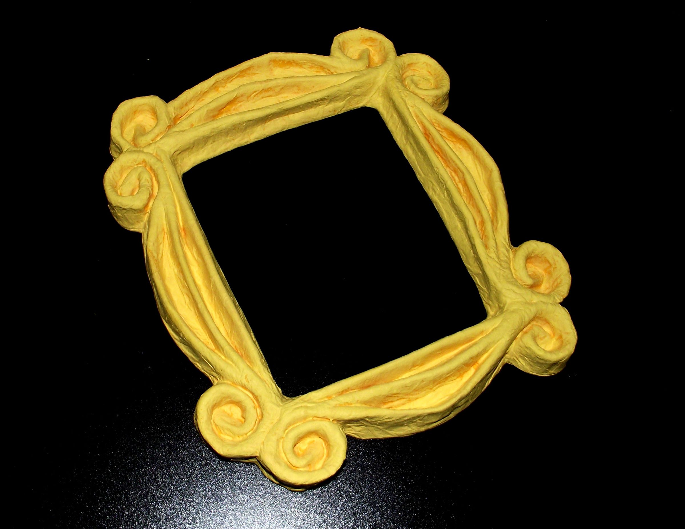 Friends Peephole Frame : 7 Steps (with Pictures) - Instructables